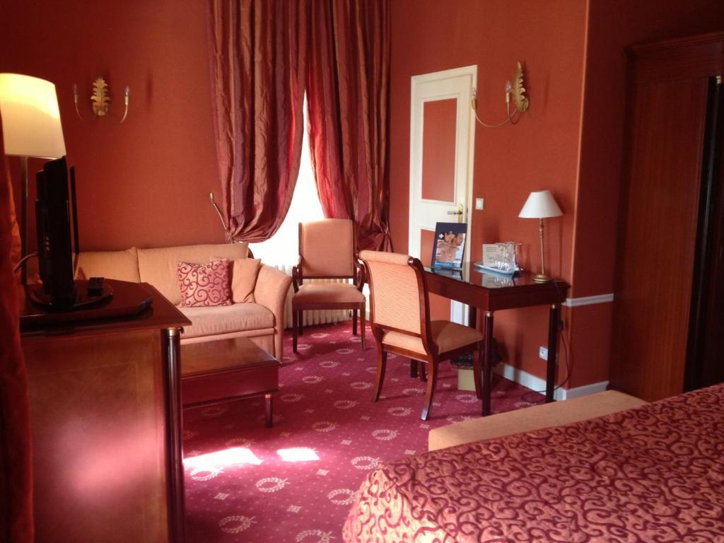Hotel Les Marechaux Auxerre Room photo